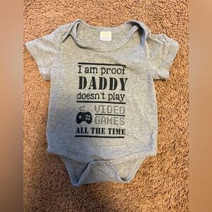 SHEIN Gray Graphic Bodysuit for Kids